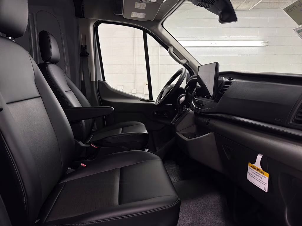 2026 OXFORD WHITE Ford Transit-250 XL RWD Van