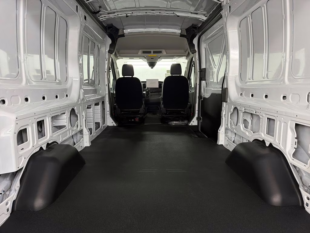 2026 OXFORD WHITE Ford Transit-250 XL RWD Van