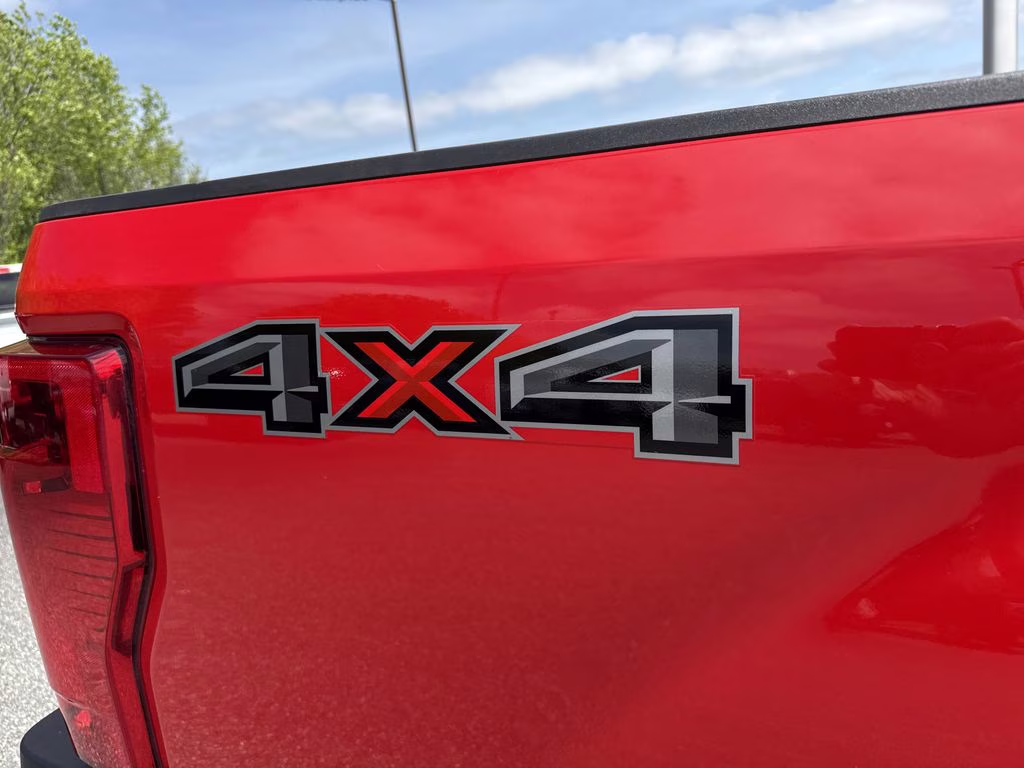 2022 Race Red Ford Super Duty F-350 SRW XL 4X4 Truck