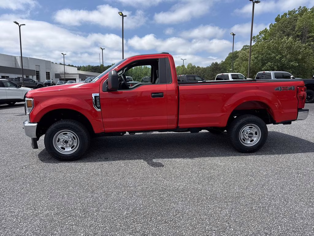 2022 Race Red Ford Super Duty F-350 SRW XL 4X4 Truck