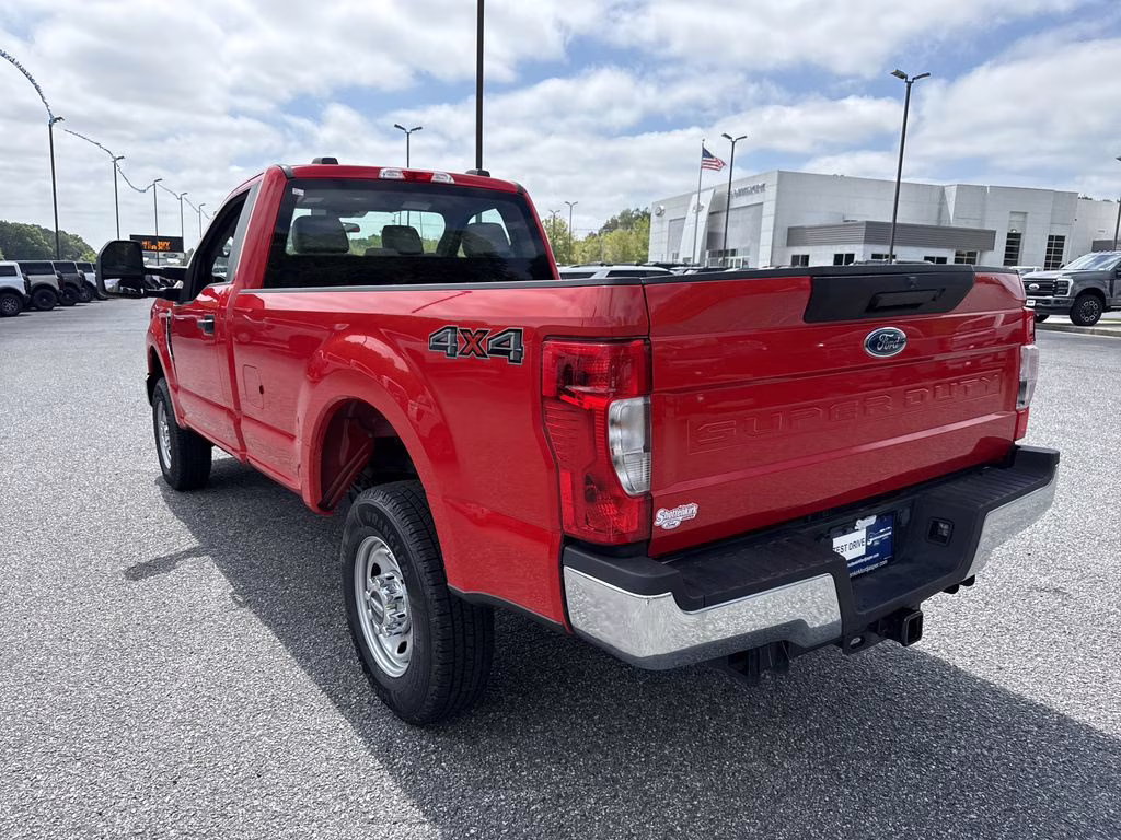 2022 Race Red Ford Super Duty F-350 SRW XL 4X4 Truck
