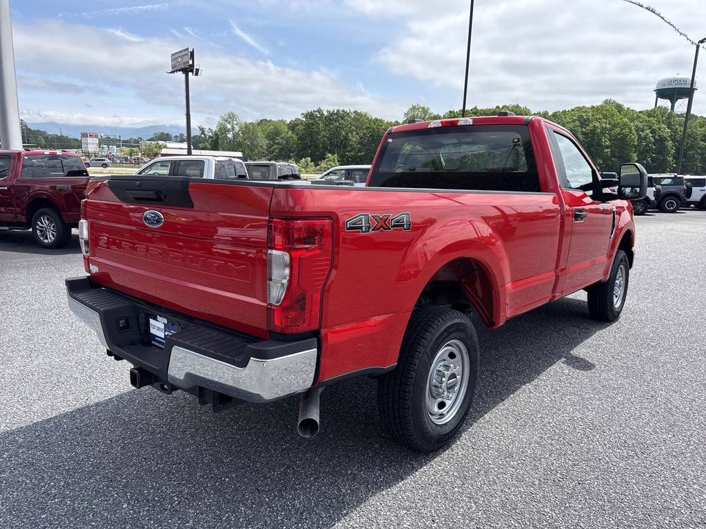 2022 Race Red Ford Super Duty F-350 SRW XL 4X4 Truck