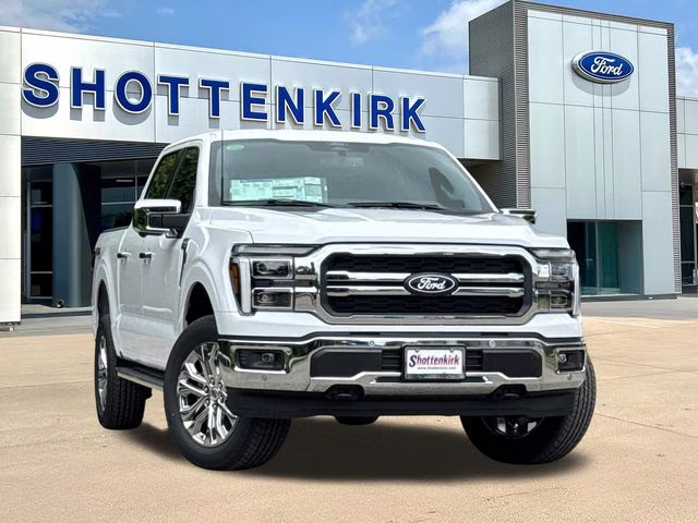 2026 Oxford White Ford F-150 Lariat 4X4 Truck