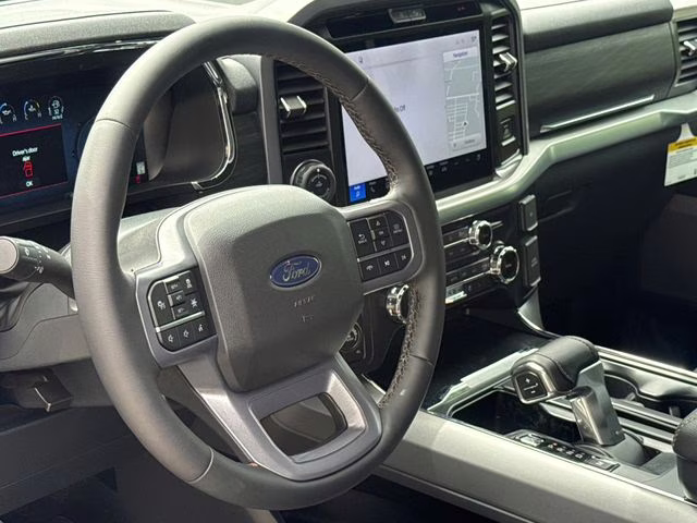 2026 Oxford White Ford F-150 Lariat 4X4 Truck