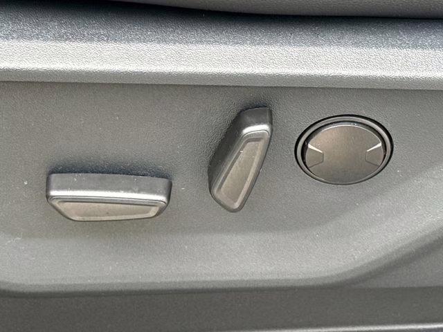 2026 Oxford White Ford F-150 Lariat 4X4 Truck