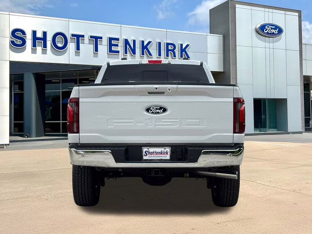 2026 Oxford White Ford F-150 Lariat 4X4 Truck