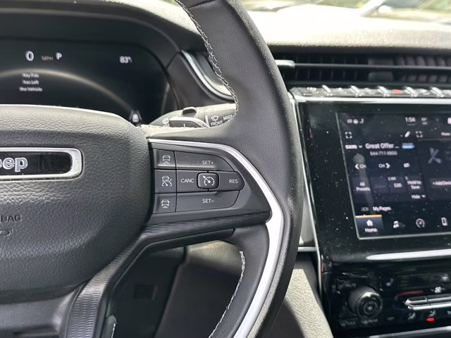 2024 Baltic Gray Metallic Clearcoat Jeep Grand Cherokee Altitude RWD SUV