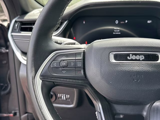 2024 Baltic Gray Metallic Clearcoat Jeep Grand Cherokee Altitude RWD SUV