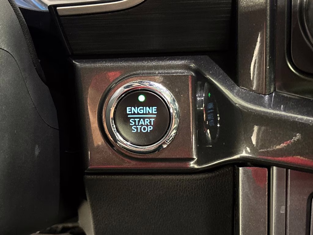 2021 White Metallic Ford F-150 XLT 4X4 Truck