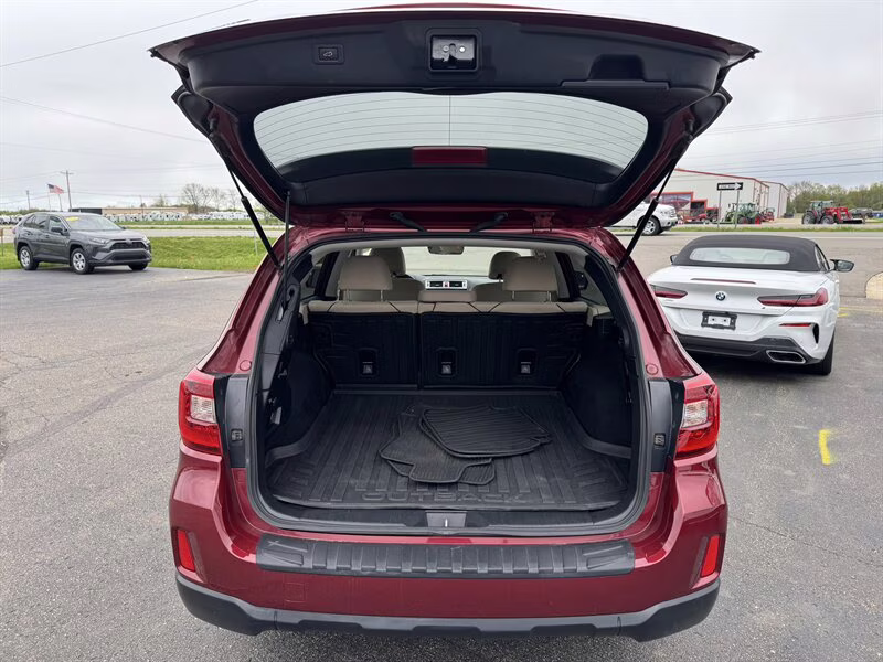 2017 Venetian Red Pearl Subaru Outback 2.5i Premium AWD Crossover