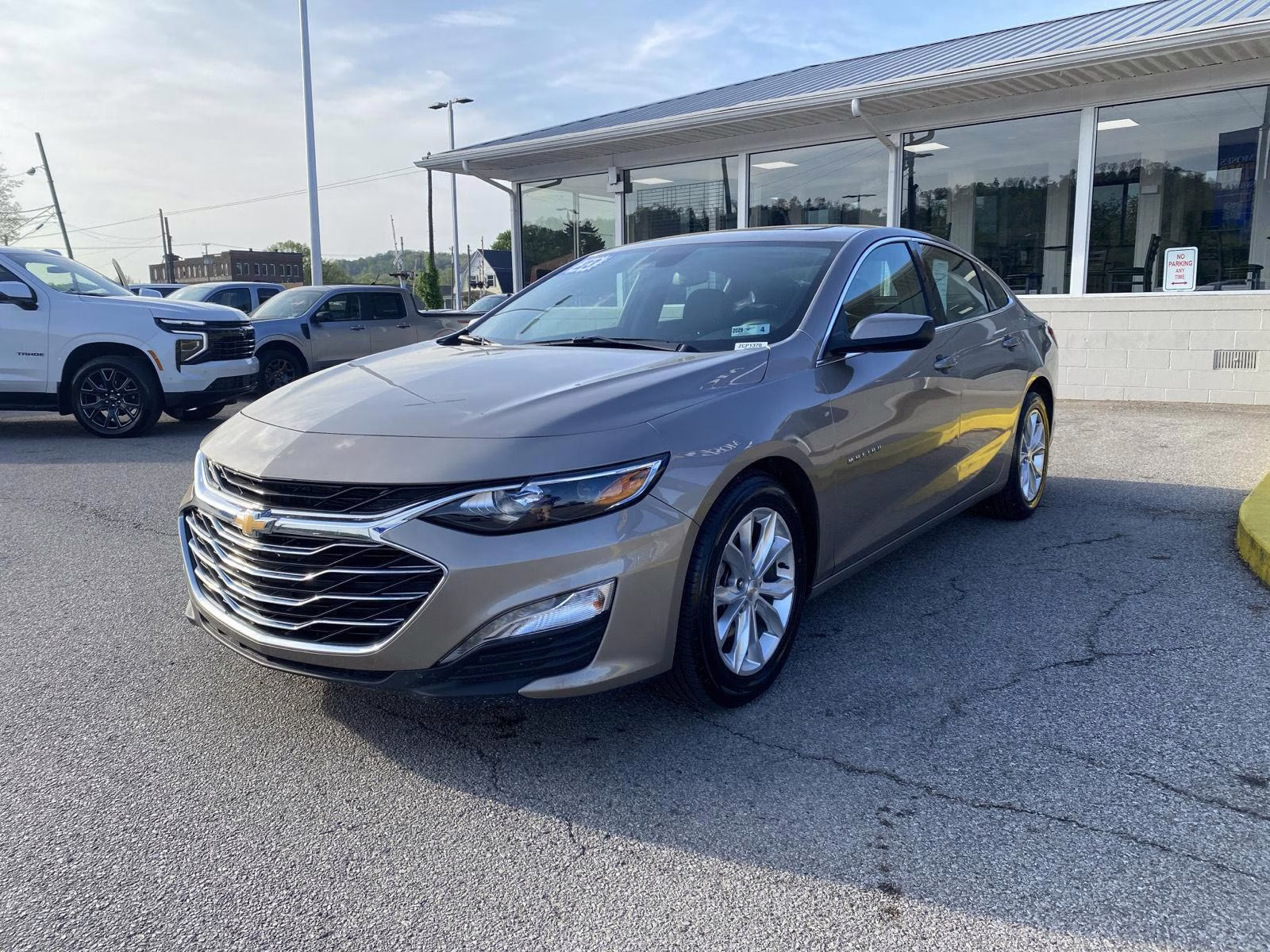 2023 Mineral Gray Metallic Chevrolet Malibu LT FWD Sedan