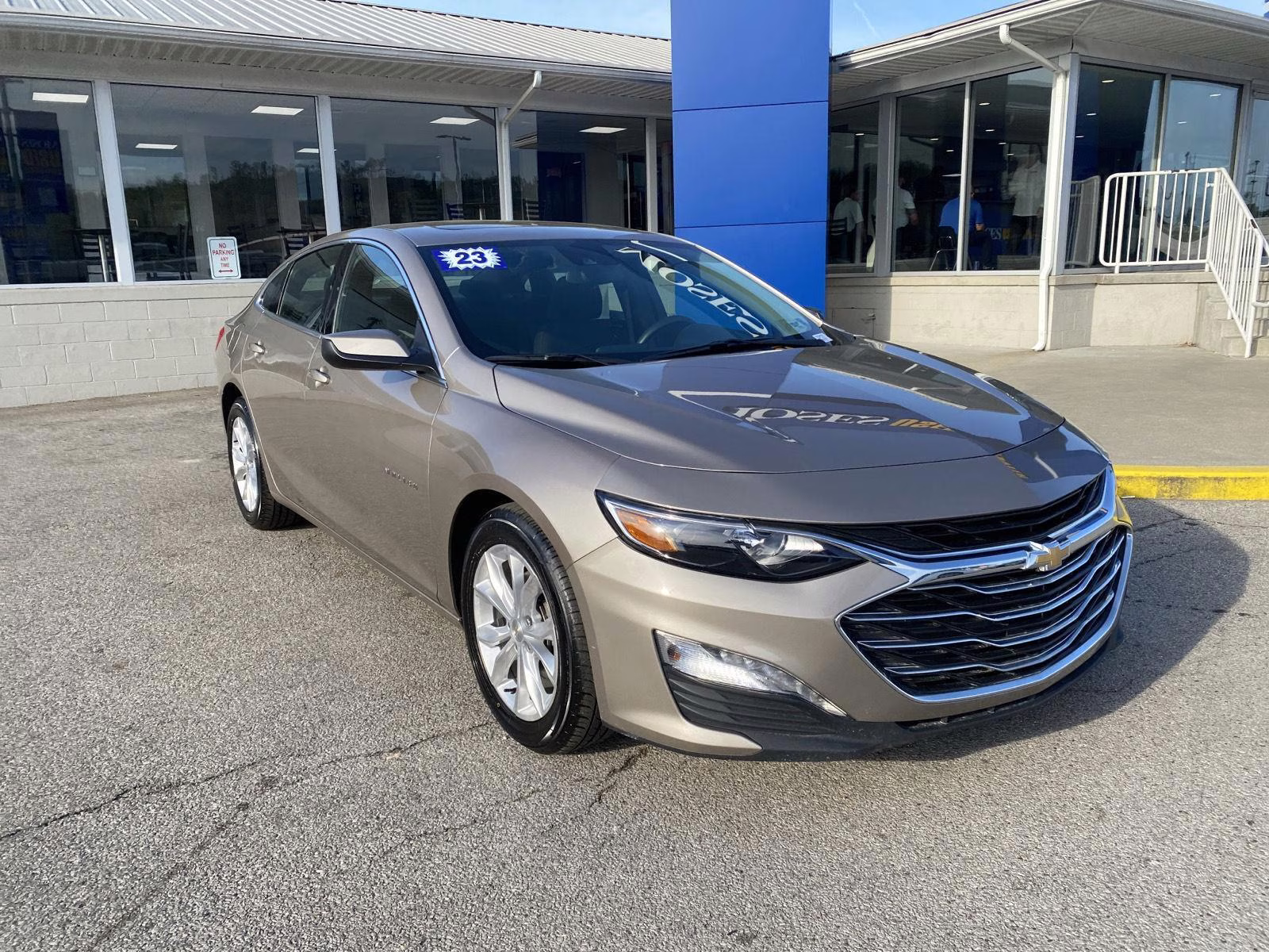 2023 Mineral Gray Metallic Chevrolet Malibu LT FWD Sedan