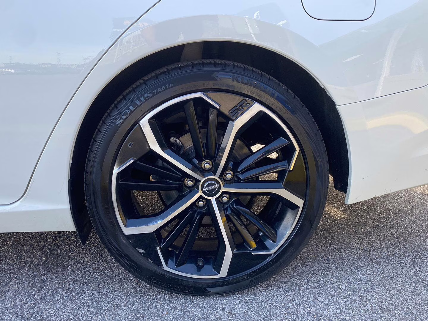 2024 Glacier White Nissan Altima 2.5 SR FWD Sedan