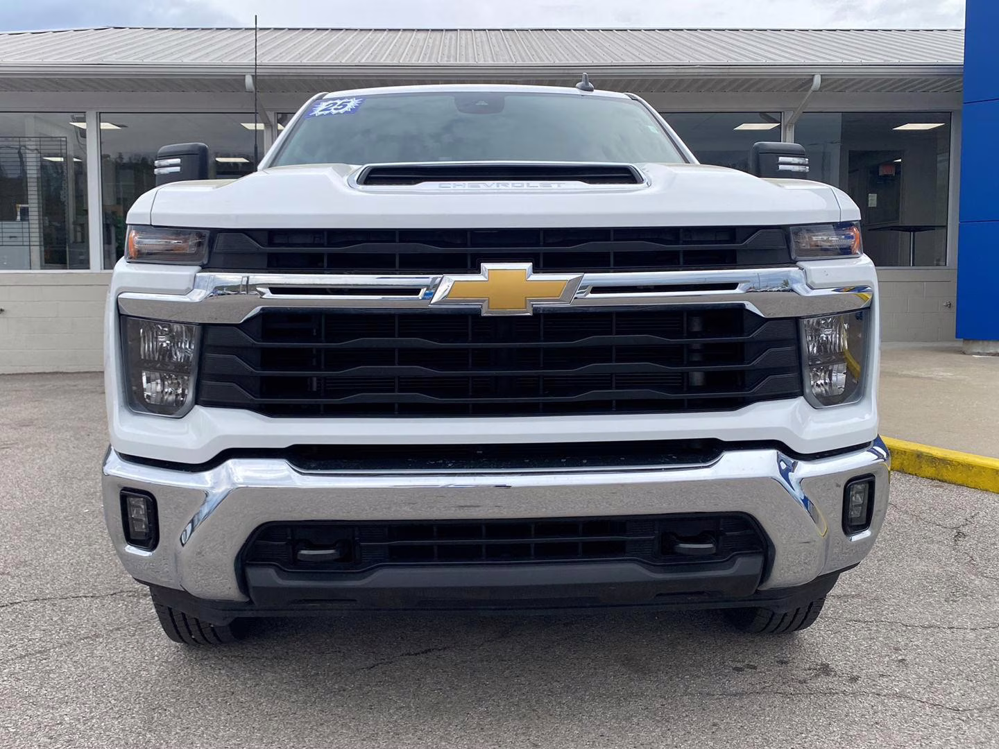 2025 Summit White Chevrolet Silverado 2500HD LT 4X4 Truck
