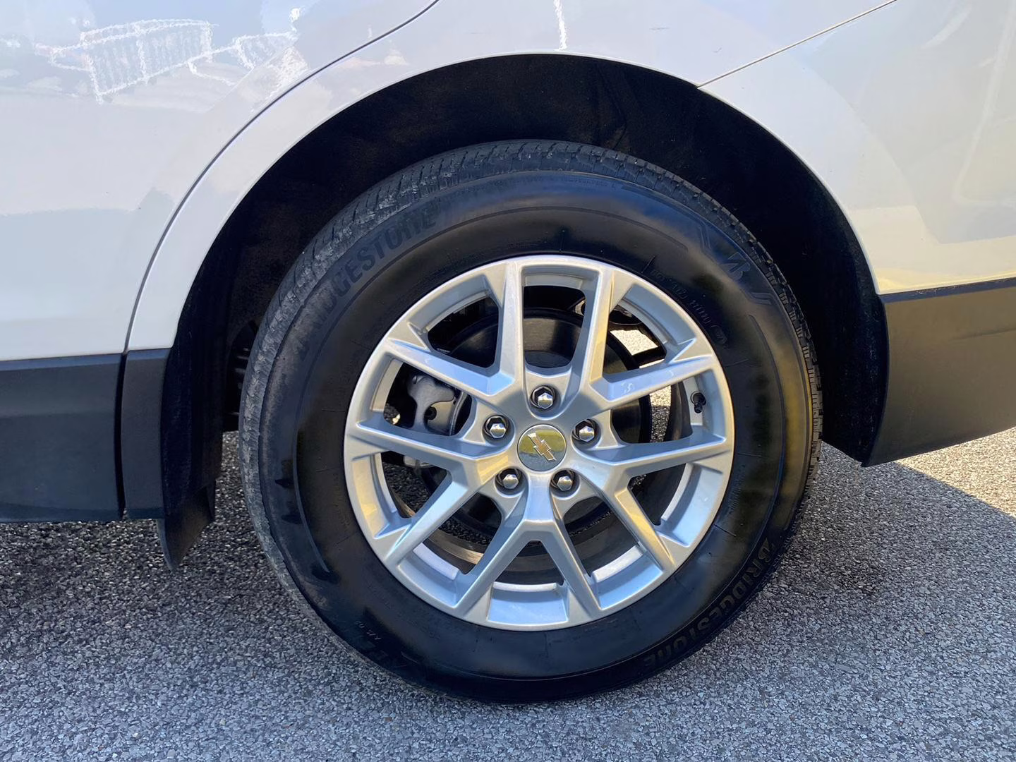 2024 Iridescent Pearl Tricoat Chevrolet Equinox LT AWD SUV