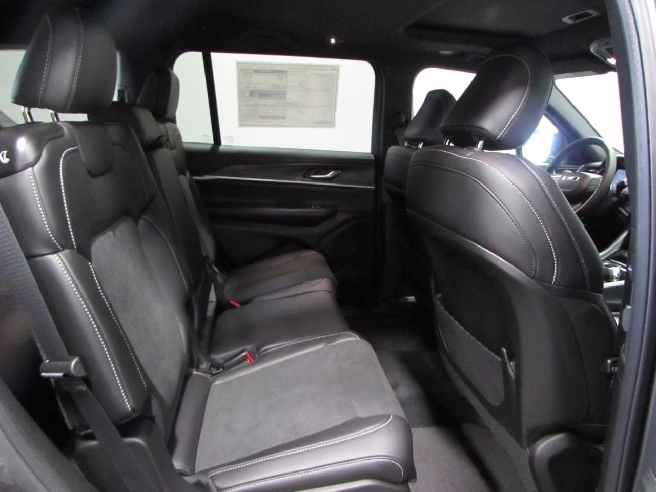 2026 Baltic Gray Jeep Grand Cherokee L Laredo 4X4 SUV