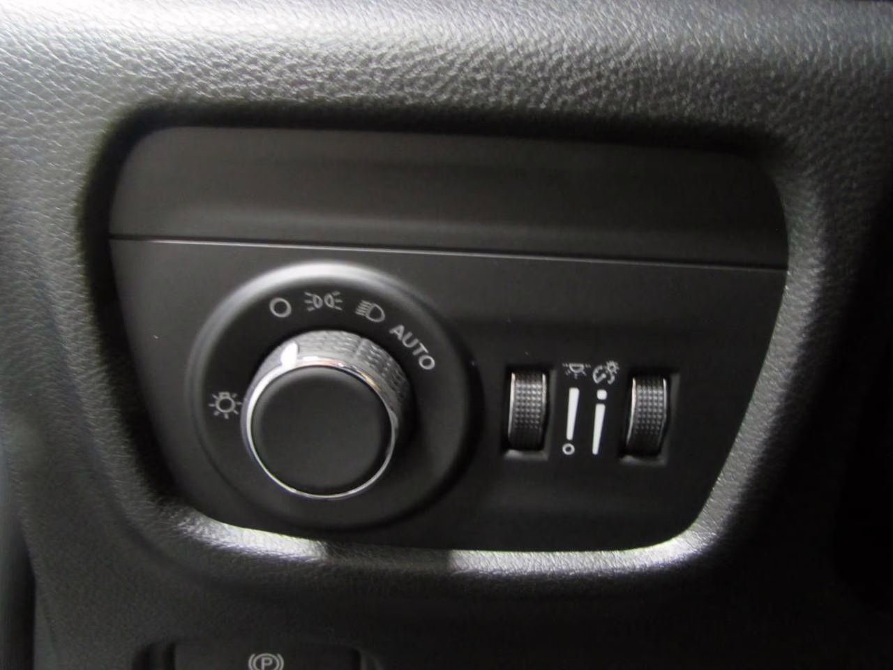 2026 Baltic Gray Jeep Grand Cherokee L Laredo 4X4 SUV