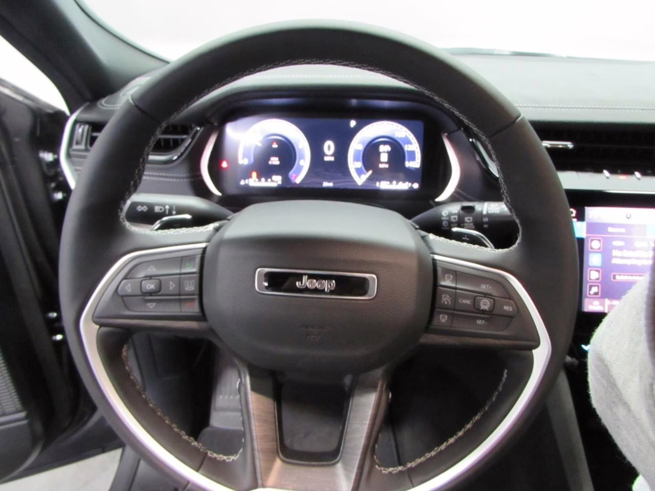 2026 Baltic Gray Jeep Grand Cherokee L Laredo 4X4 SUV