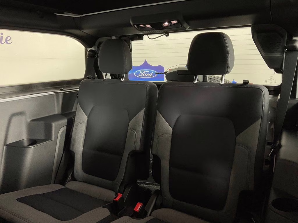 2026 Oxford White Ford Bronco Base 4X4 SUV