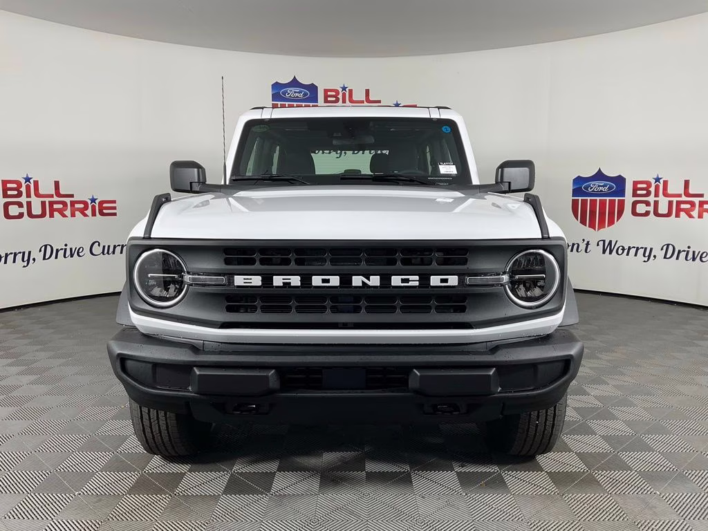 2026 Oxford White Ford Bronco Base 4X4 SUV