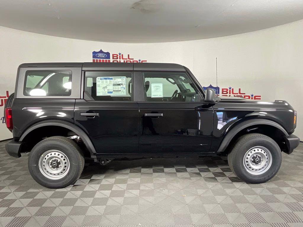 2026 Shadow Ford Bronco Base 4X4 SUV