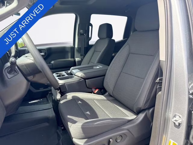 2026 Sterling Gray Metallic Chevrolet Silverado 1500 Custom Trail Boss 4X4 Truck