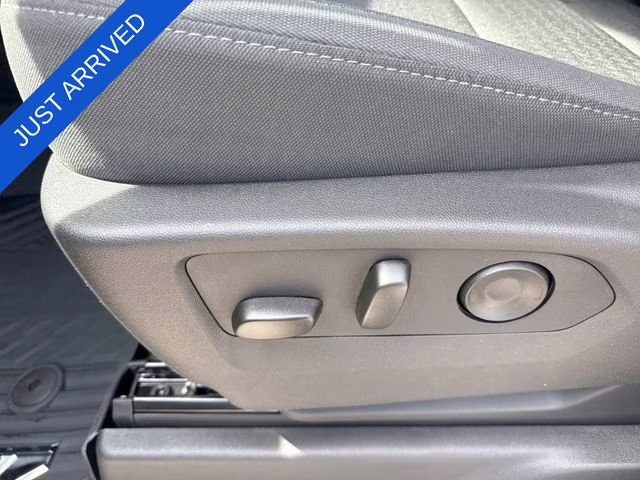2026 Sterling Gray Metallic Chevrolet Silverado 1500 Custom Trail Boss 4X4 Truck