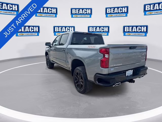 2026 Sterling Gray Metallic Chevrolet Silverado 1500 Custom Trail Boss 4X4 Truck