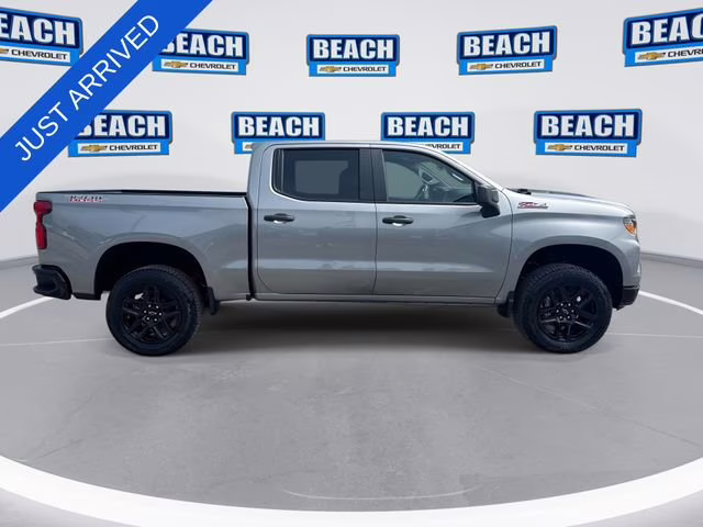 2026 Sterling Gray Metallic Chevrolet Silverado 1500 Custom Trail Boss 4X4 Truck