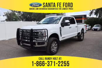 2024 White Ford Super Duty F-250 SRW Lariat 4X4 Truck