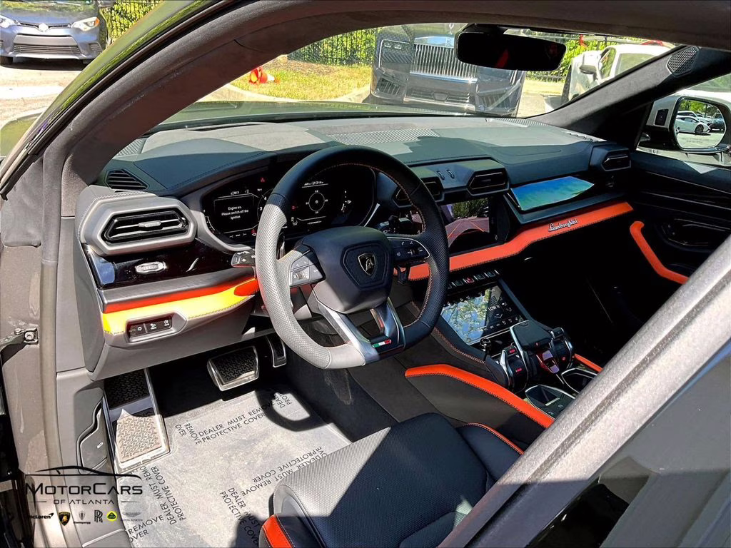 2025 Grigio Lamborghini Urus SE AWD SUV