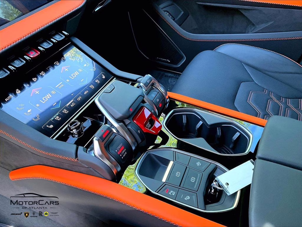 2025 Grigio Lamborghini Urus SE AWD SUV