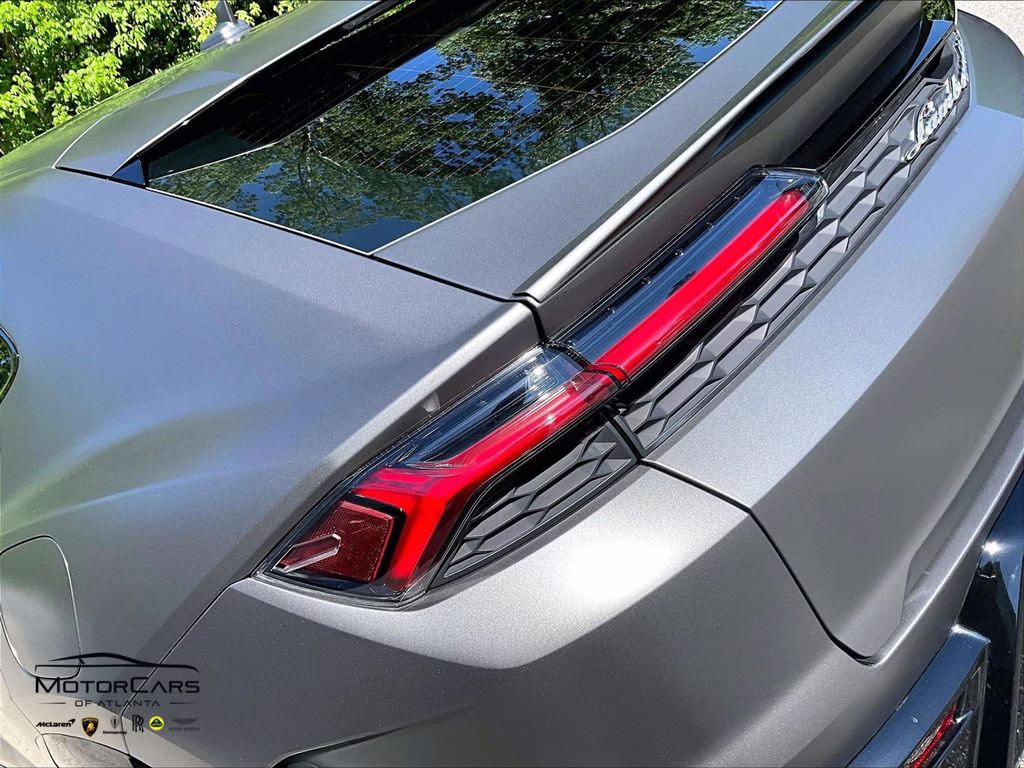 2025 Grigio Lamborghini Urus SE AWD SUV