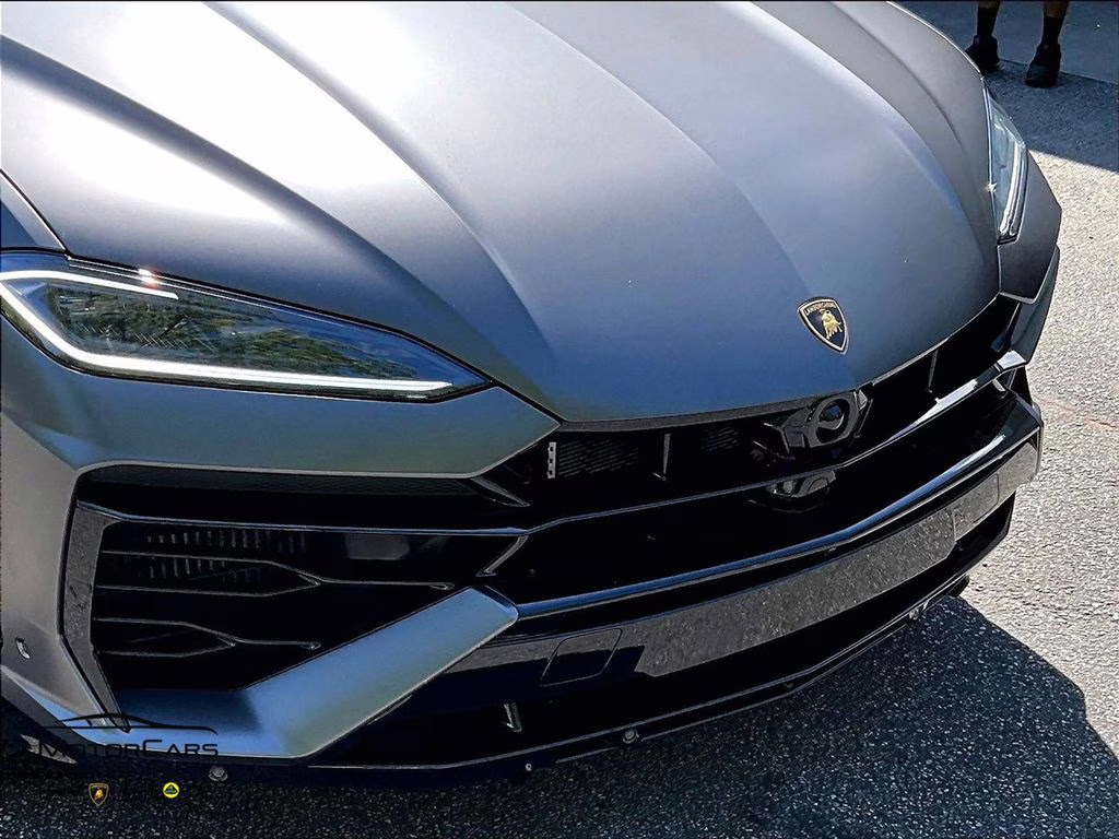 2025 Grigio Lamborghini Urus SE AWD SUV