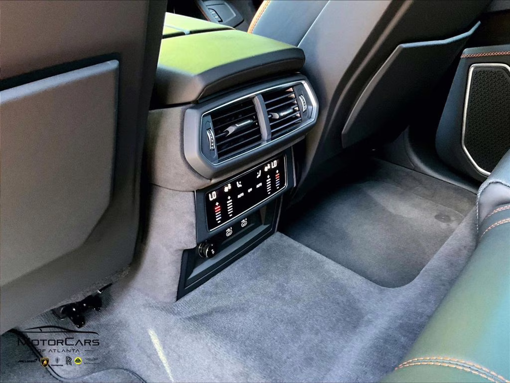 2025 Grigio Lamborghini Urus SE AWD SUV