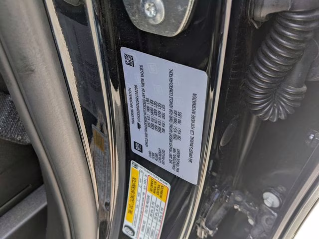 2025 Onyx Black GMC Yukon Elevation RWD SUV