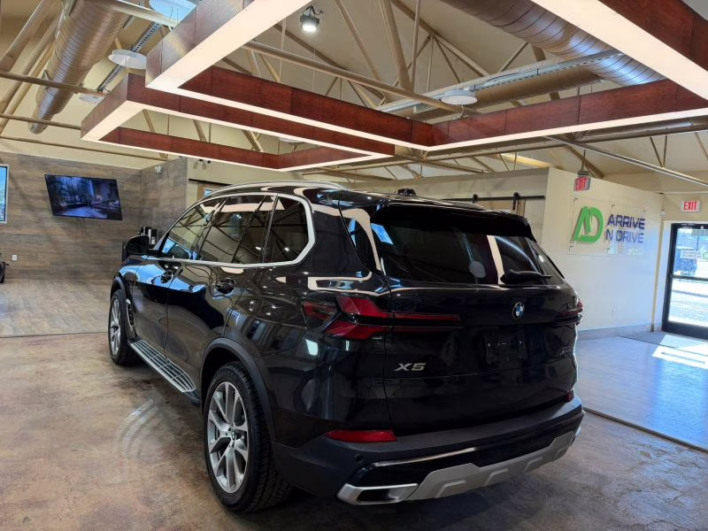 2025 BMW X5 xDrive40i Sport Utility 4D AWD