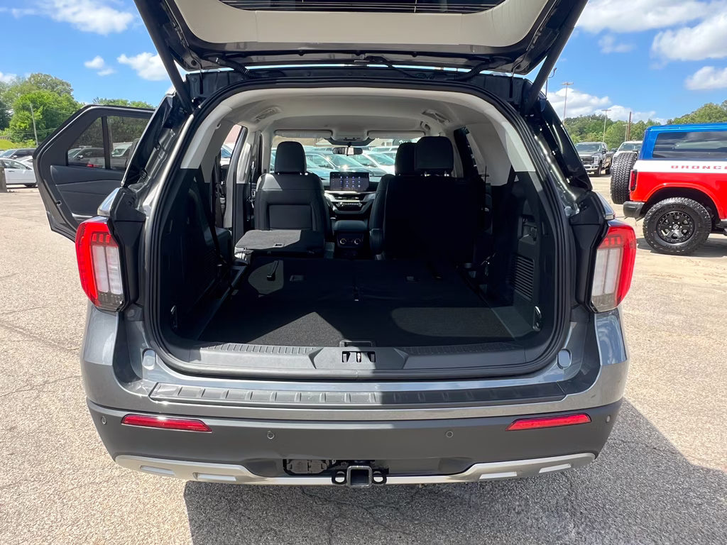 2026 Carbonized Gray Metallic Ford Explorer Active w/200A Pkg RWD SUV