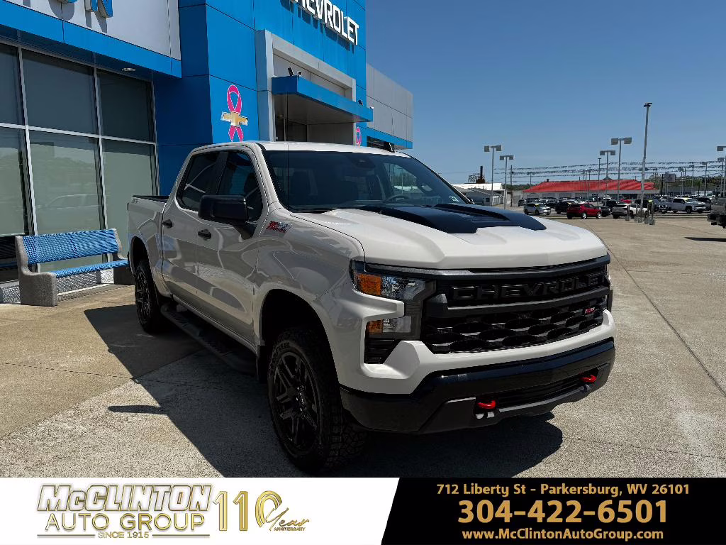 2026 White Sands Chevrolet Silverado Custom Trail Boss 4X4 Truck