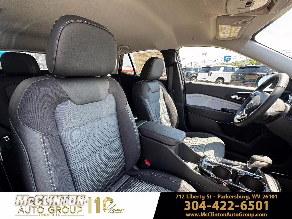 2026 Mosaic Black Metallic Chevrolet Trax LT FWD SUV
