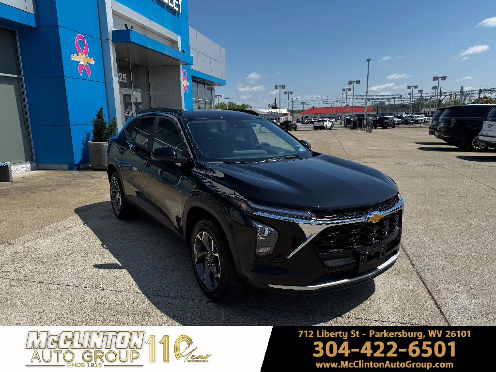 2026 Mosaic Black Metallic Chevrolet Trax LT FWD SUV