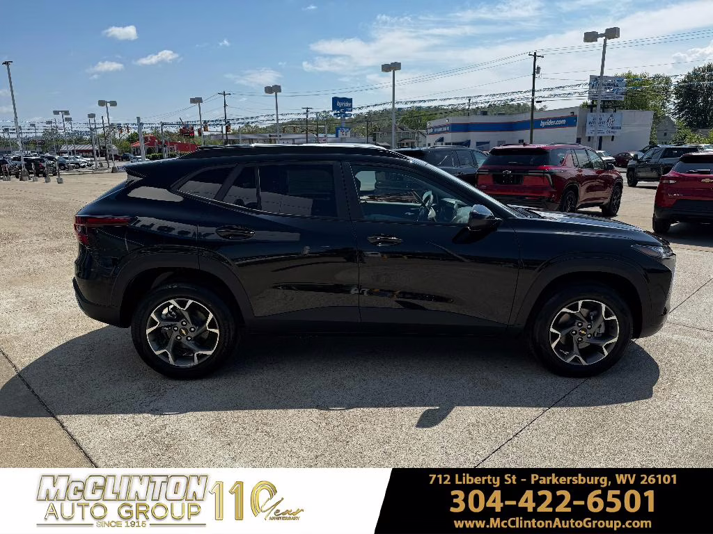 2026 Mosaic Black Metallic Chevrolet Trax LT FWD SUV