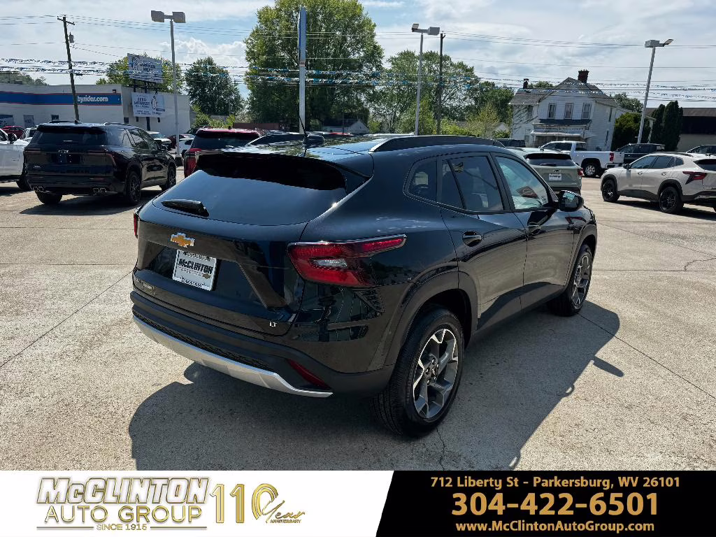 2026 Mosaic Black Metallic Chevrolet Trax LT FWD SUV