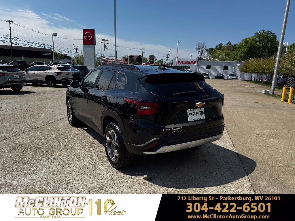 2026 Mosaic Black Metallic Chevrolet Trax LT FWD SUV