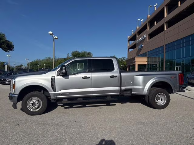 2024 Iconic Silver Metallic Ford Super Duty F-350 DRW XLT Crew Cab Pickup 4X4 Truck