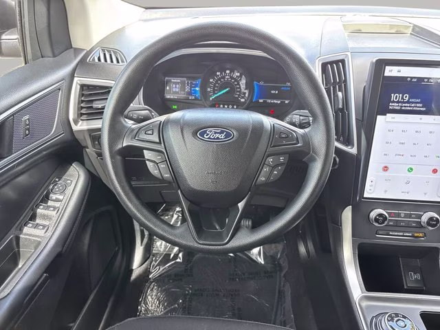 2024 Blue Metallic Ford Edge SE AWD SUV