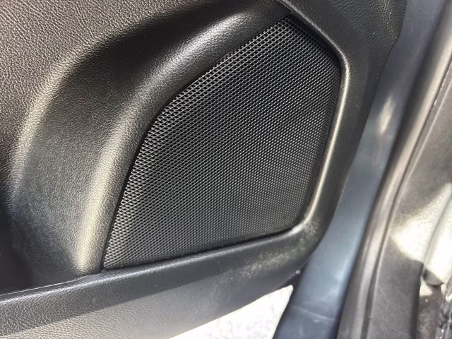 2024 Blue Metallic Ford Edge SE AWD SUV