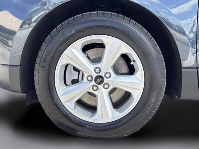 2024 Blue Metallic Ford Edge SE AWD SUV