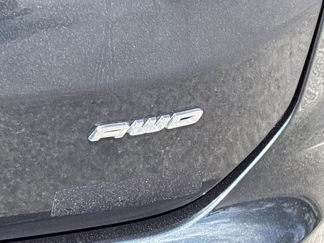 2024 Blue Metallic Ford Edge SE AWD SUV