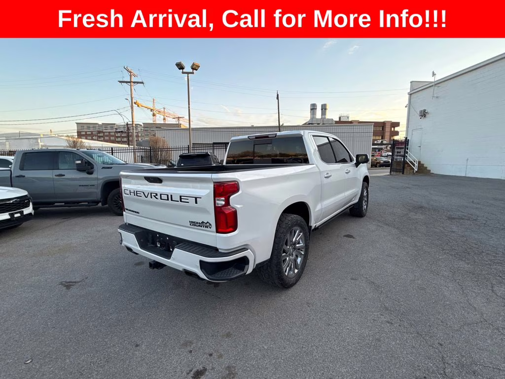 2019 Iridescent Pearl Tricoat Chevrolet Silverado 1500 High Country 4X4 Truck